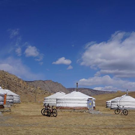My Mongolia Eco Ger Camp Hotel Nalayh Екстериор снимка