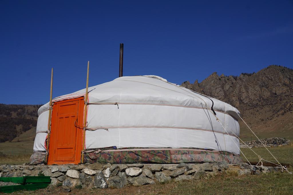 My Mongolia Eco Ger Camp Hotel Nalayh Екстериор снимка