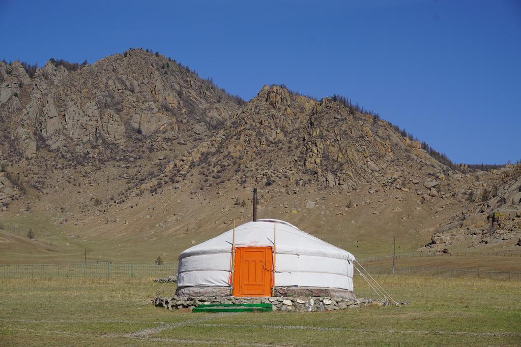 My Mongolia Eco Ger Camp Hotel Nalayh Екстериор снимка