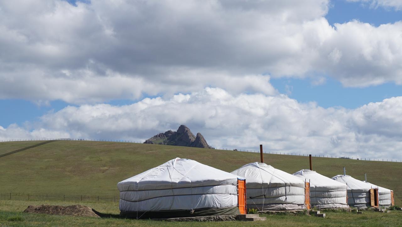 My Mongolia Eco Ger Camp Hotel Nalayh Екстериор снимка