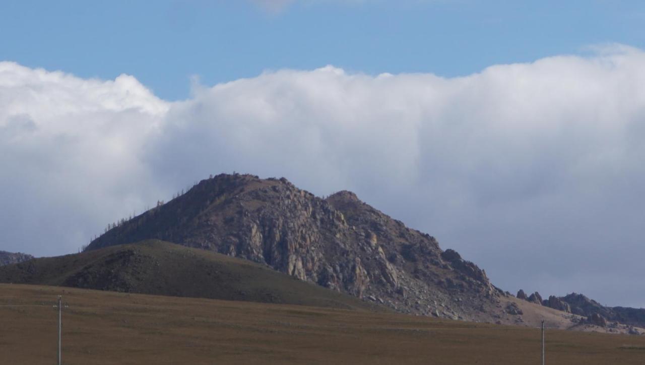 My Mongolia Eco Ger Camp Hotel Nalayh Екстериор снимка